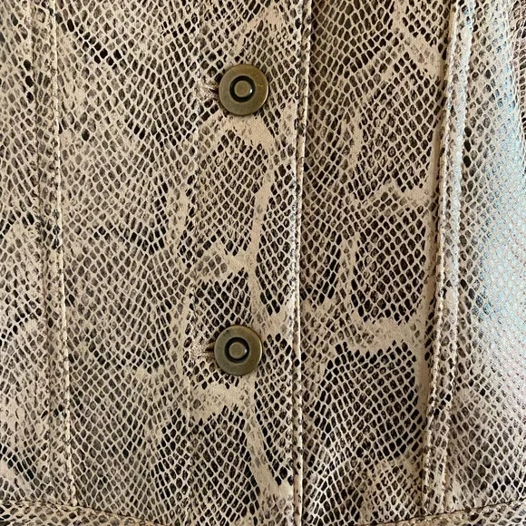 Good looking jacket Python look in cream and brown. Size 12 Ruby Rd - Picture 8 of 11